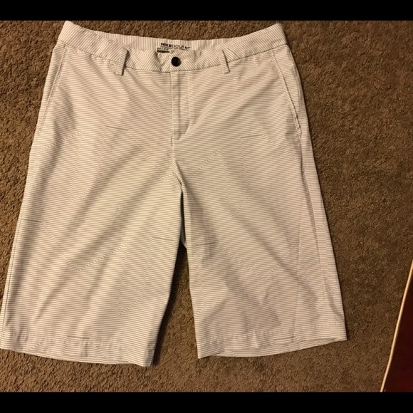 Mens Nike Dri Fit Golf Shorts - Picture 5 of 7
